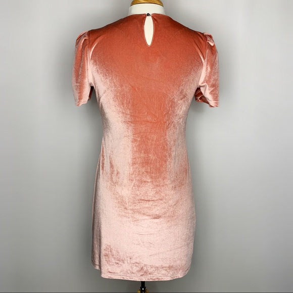 WAYF Puff Sleeve Mini Dress Size Small - Picture 2 of 11